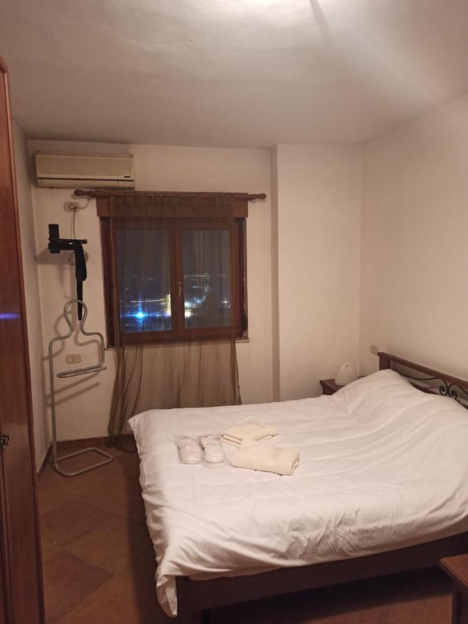 Heart Of Tirana Hotel Esterno foto